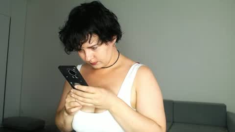 Snapshot of miradiaz chatting on 07/10/26, 12:19 Meera online show from 07/10/26, 12:19