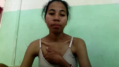Snapshot of mirah881 chatting on 09/16/25, 05:52 mirah881 online show from 09/16/25, 05:52