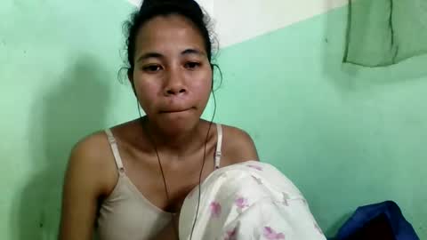 Snapshot of mirah881 chatting on 10/06/25, 05:54 mirah881 online show from 10/06/25, 05:54