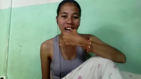 Snapshot of mirah881 chatting on 10/11/25, 06:12 mirah881 online show from 10/11/25, 06:12
