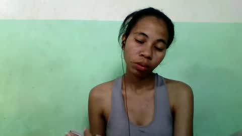 Snapshot of mirah881 chatting on 10/16/25, 07:37 mirah881 online show from 10/16/25, 07:37
