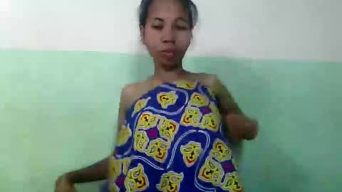 Snapshot of mirah881 chatting on 10/21/25, 05:08 mirah881 online show from 10/21/25, 05:08