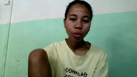 Snapshot of mirah881 chatting on 10/26/25, 06:19 mirah881 online show from 10/26/25, 06:19