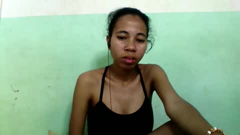 Snapshot of mirah881 chatting on 10/27/25, 07:01 mirah881 online show from 10/27/25, 07:01