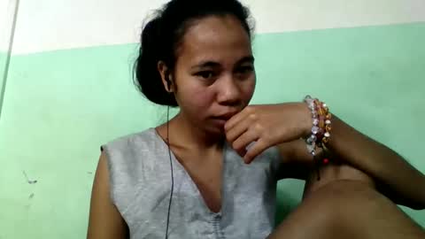 Snapshot of mirah881 chatting on 11/14/25, 07:29 mirah881 online show from 11/14/25, 07:29