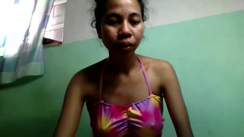 Snapshot of mirah881 chatting on 12/15/25, 08:40 mirah881 online show from 12/15/25, 08:40