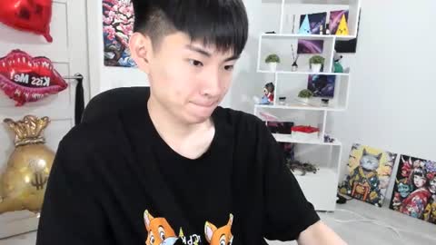 Snapshot of miram_yoo chatting on 06/17/26, 07:26 online show from 06/17/26, 07:26