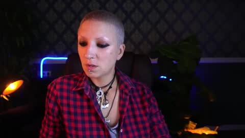 Mira online show from 09/19/25, 05:31