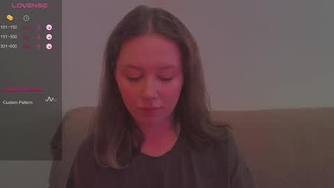 Snapshot of miranadevl chatting on 10/14/25, 08:26 Kira online show from 10/14/25, 08:26
