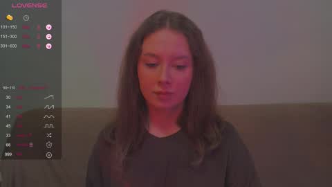 Snapshot of miranadevl chatting on 10/24/25, 02:02 Kira online show from 10/24/25, 02:02