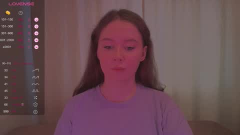 Kira online show from 11/12/25, 11:43