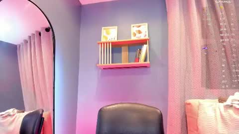 Snapshot of miranda_doll_ chatting on 06/10/26, 12:04 online show from 06/10/26, 12:04
