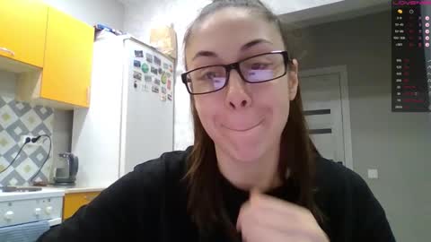 Snapshot of miranda_wish chatting on 10/18/25, 12:39 MIRANDA online show from 10/18/25, 12:39
