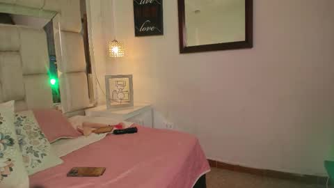 Snapshot of mirandabigboobs chatting on 12/21/25, 02:35 Miranda online show from 12/21/25, 02:35