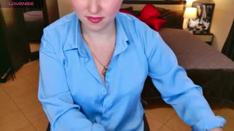 MirandaDyson online show from 04/15/26, 04:47