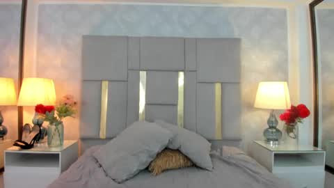 Snapshot of mirandafoxx chatting on 03/04/25, 08:27 Mirandas room online show from 03/04/25, 08:27