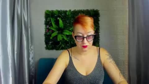 Snapshot of mirandagill chatting on 12/09/24, 08:33 mirandagill online show from 12/09/24, 08:33