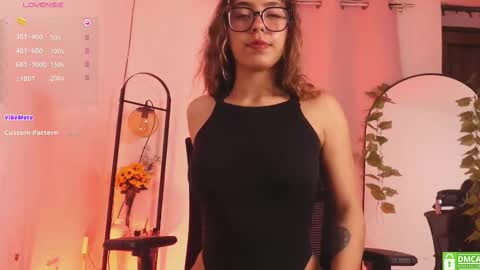 Snapshot of miranditaa chatting on 02/22/26, 05:19 MIRANDA HERNANDEZ online show from 02/22/26, 05:19