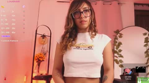 Snapshot of miranditaa chatting on 02/25/26, 04:33 MIRANDA HERNANDEZ online show from 02/25/26, 04:33