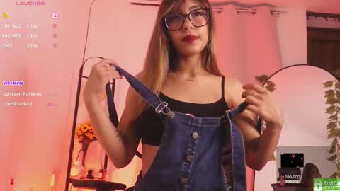 Snapshot of miranditaa chatting on 03/01/26, 05:20 MIRANDA HERNANDEZ online show from 03/01/26, 05:20