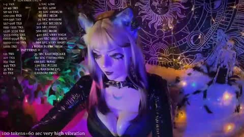 Snapshot of mirareed chatting on 05/27/26, 05:43 mirareed online show from 05/27/26, 05:43