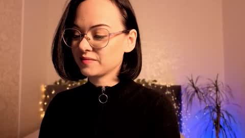 Snapshot of miraskyy chatting on 12/01/25, 07:41 MiraSkyy online show from 12/01/25, 07:41