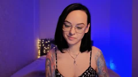 MiraSkyy online show from 03/11/26, 04:02