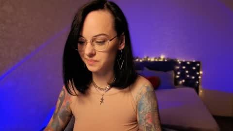 MiraSkyy online show from 06/03/26, 07:19