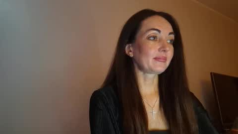 Snapshot of mirelisse chatting on 05/12/26, 08:17 Christina online show from 05/12/26, 08:17