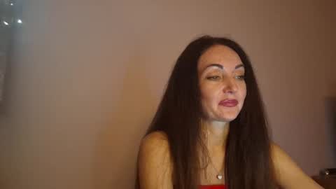 Snapshot of mirelisse chatting on 06/09/26, 09:15 Christina online show from 06/09/26, 09:15
