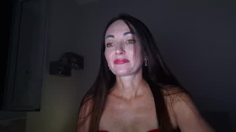 Snapshot of mirelisse chatting on 07/01/26, 09:58 Christina online show from 07/01/26, 09:58