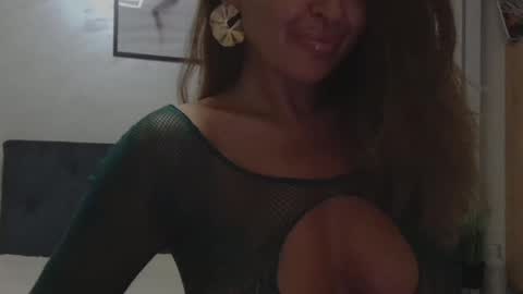 miriam04 online show from 10/20/25, 09:15