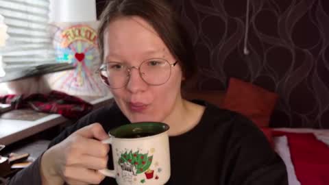 Snapshot of miriamor chatting on 10/13/25, 07:52 Mira online show from 10/13/25, 07:52