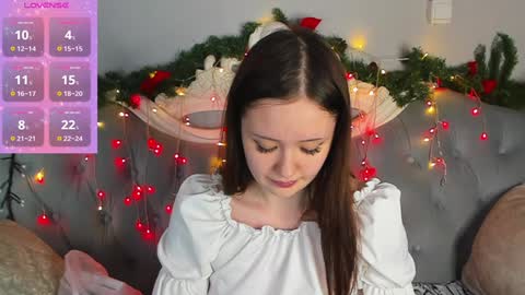 Snapshot of miriamwhite chatting on 01/12/25, 01:48 Miriam WhiteF online show from 01/12/25, 01:48