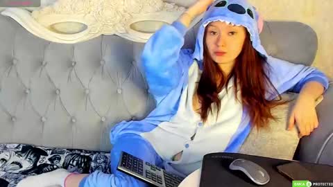 Snapshot of miriamwhite chatting on 03/06/25, 04:08 Miriam WhiteF online show from 03/06/25, 04:08
