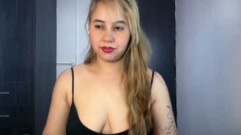 Snapshot of mirilinda chatting on 07/20/26, 03:54 mirilinda online show from 07/20/26, 03:54