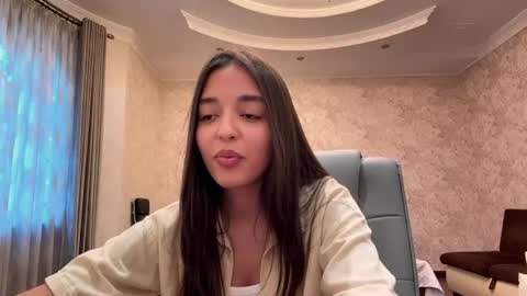 Mila online show from 08/01/26, 12:26