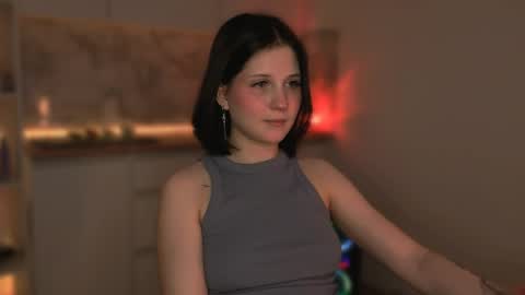 Snapshot of mirrameow chatting on 05/20/26, 11:44 Mira online show from 05/20/26, 11:44