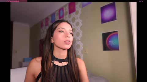 Snapshot of mis_elizabeth chatting on 01/20/25, 10:04 Eliza online show from 01/20/25, 10:04