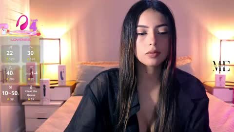 Snapshot of mis_elizabeth chatting on 09/11/25, 07:47 Eliza online show from 09/11/25, 07:47