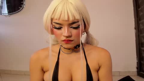 Snapshot of misa___amane chatting on 12/16/24, 10:45 Misa Independent model online show from 12/16/24, 10:45