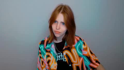 misaki_chan_ online show from 09/10/25, 10:21