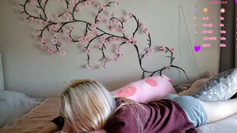 MisaMew online show from 03/24/26, 09:47