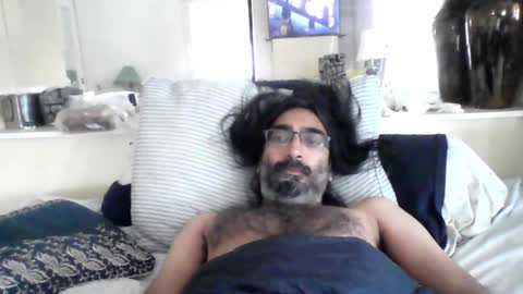 Snapshot of miseric chatting on 02/01/25, 04:22 miseric online show from 02/01/25, 04:22