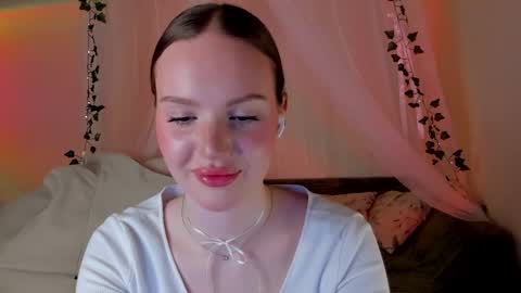 Snapshot of mish_ka3 chatting on 02/08/25, 04:04 Misha online show from 02/08/25, 04:04