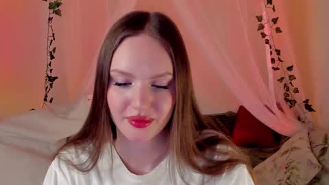 Snapshot of mish_ka3 chatting on 02/23/25, 04:35 Misha online show from 02/23/25, 04:35