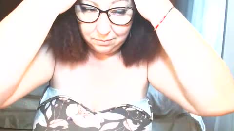 Snapshot of mishakiss34 chatting on 06/10/26, 08:24 Misha online show from 06/10/26, 08:24