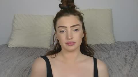 Elora online show from 12/05/25, 08:34