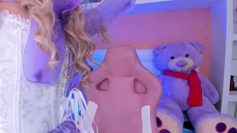 Marilyn online show from 10/31/25, 11:11