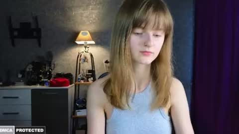 Snapshot of miss___alisa chatting on 06/21/26, 05:48 Alisa NONNUDE online show from 06/21/26, 05:48